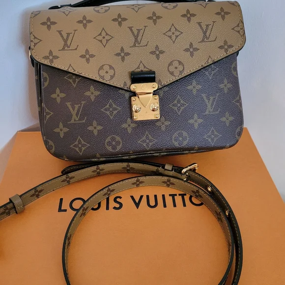 ❗SOLD off PM Authentic Métis reverse❗ - Picture 2 of 16